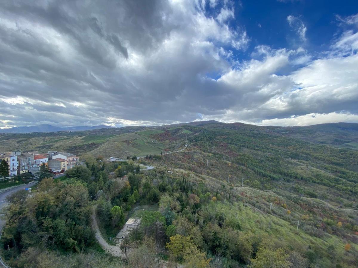 Il Castello Di Atessa Acomodação com café da manhã Exterior foto